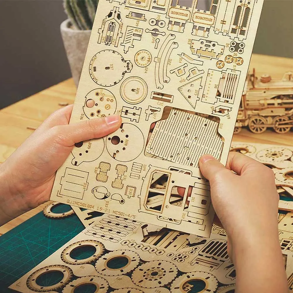Army Field Car 3D Wooden Puzzle Kit
