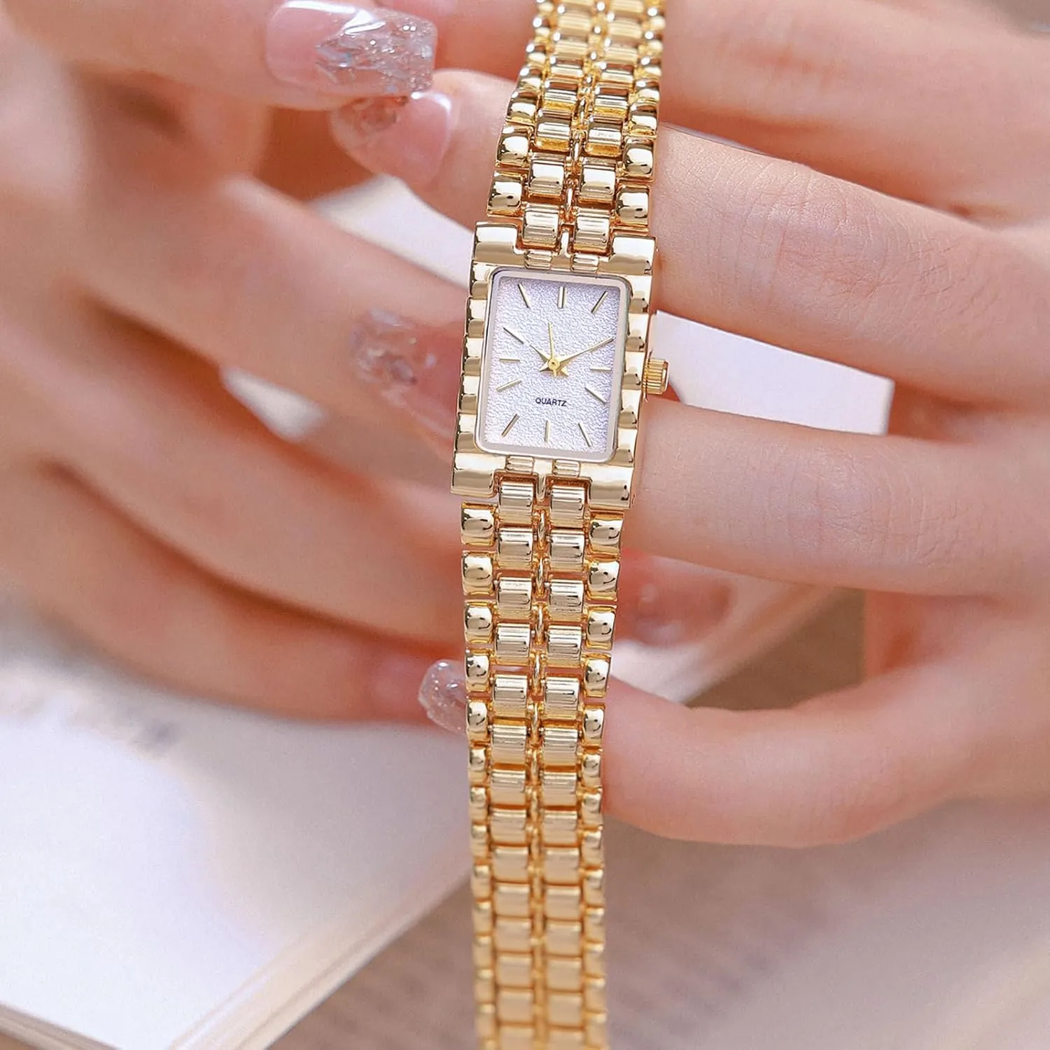 BESTKANG Gold Watches for Women with Small Vintage Bracelet Vintage Fashion Womens Watch Ladies Quartz Wrist Watches Steel Band,Water Resistant