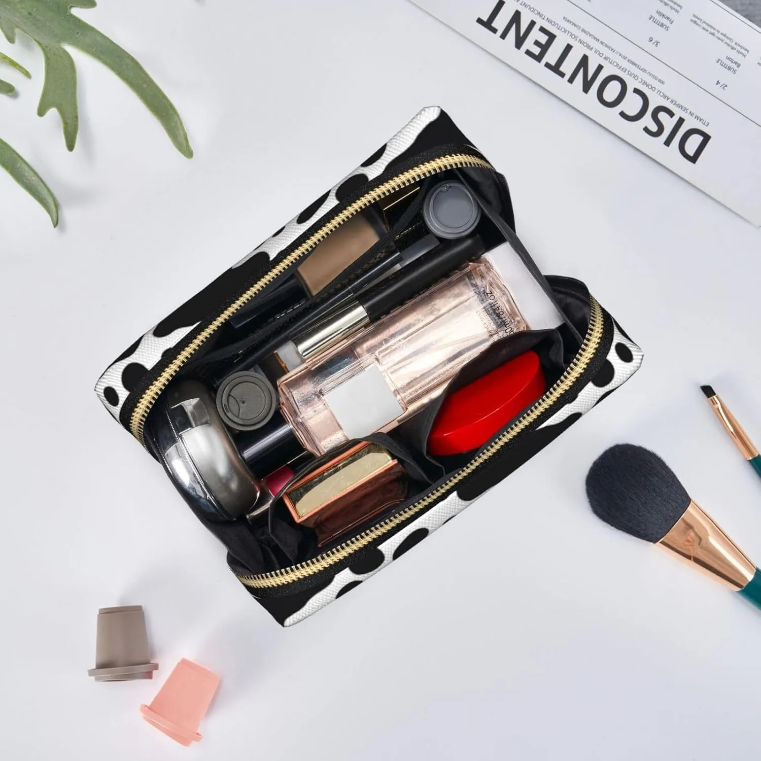 Black White Cow Toiletry Pouch, Travel-Friendly Makeup Organizer For Makeup Brushes, Lipsticks
