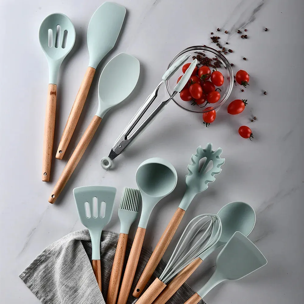 Green Silicone Utensils Cooking Kitchenware Tool Set With Wooden Multifunction Handle Non-Stick Spatula Ladle Egg Beaters Shovel