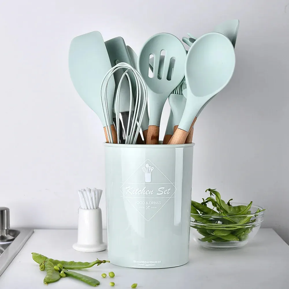 Green Silicone Utensils Cooking Kitchenware Tool Set With Wooden Multifunction Handle Non-Stick Spatula Ladle Egg Beaters Shovel