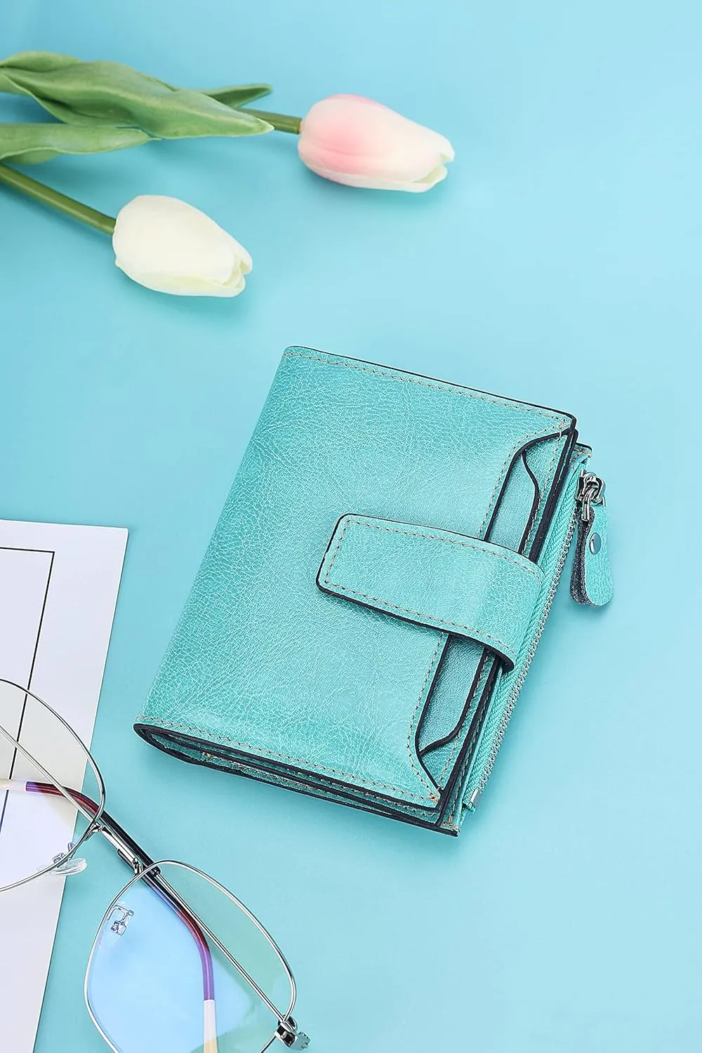 Lavemi Small Compact Women Wallet RFID Blocking Genuine Leather Bifold Purse with ID Windows