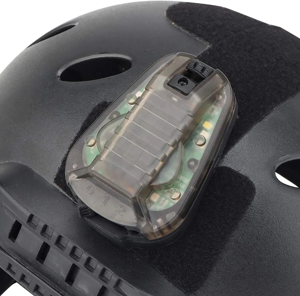 Tactical Signal Light with IR，Tactical Survival Flashlight，Camping Flash Support Fast Rescue Adventure Light，Tactical Light Black Base,Green Light