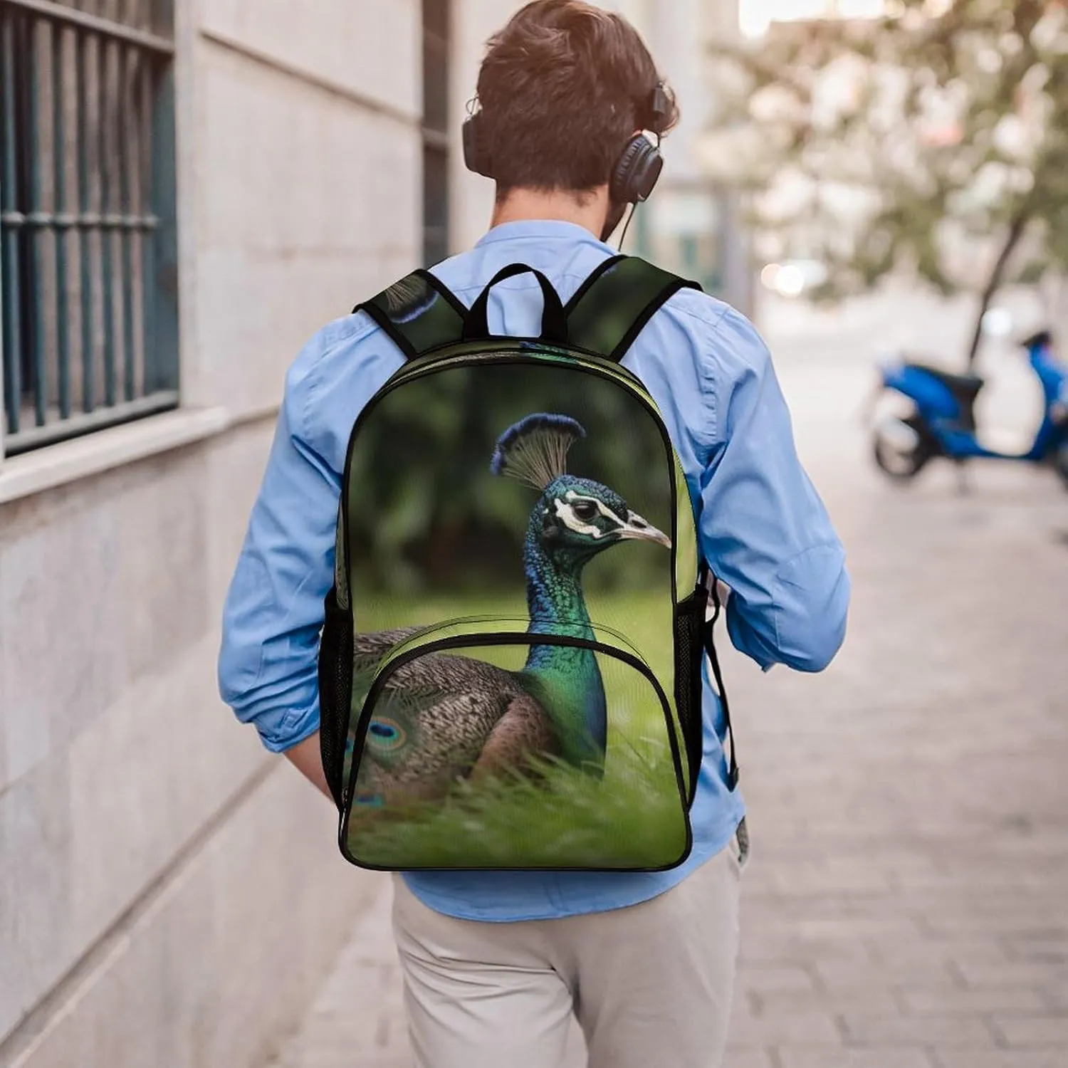 Travel Backpack for Women Men Lightweight 17 Inch Laptop Bag Animals That Open Their Tails Backpack Casual Daypack