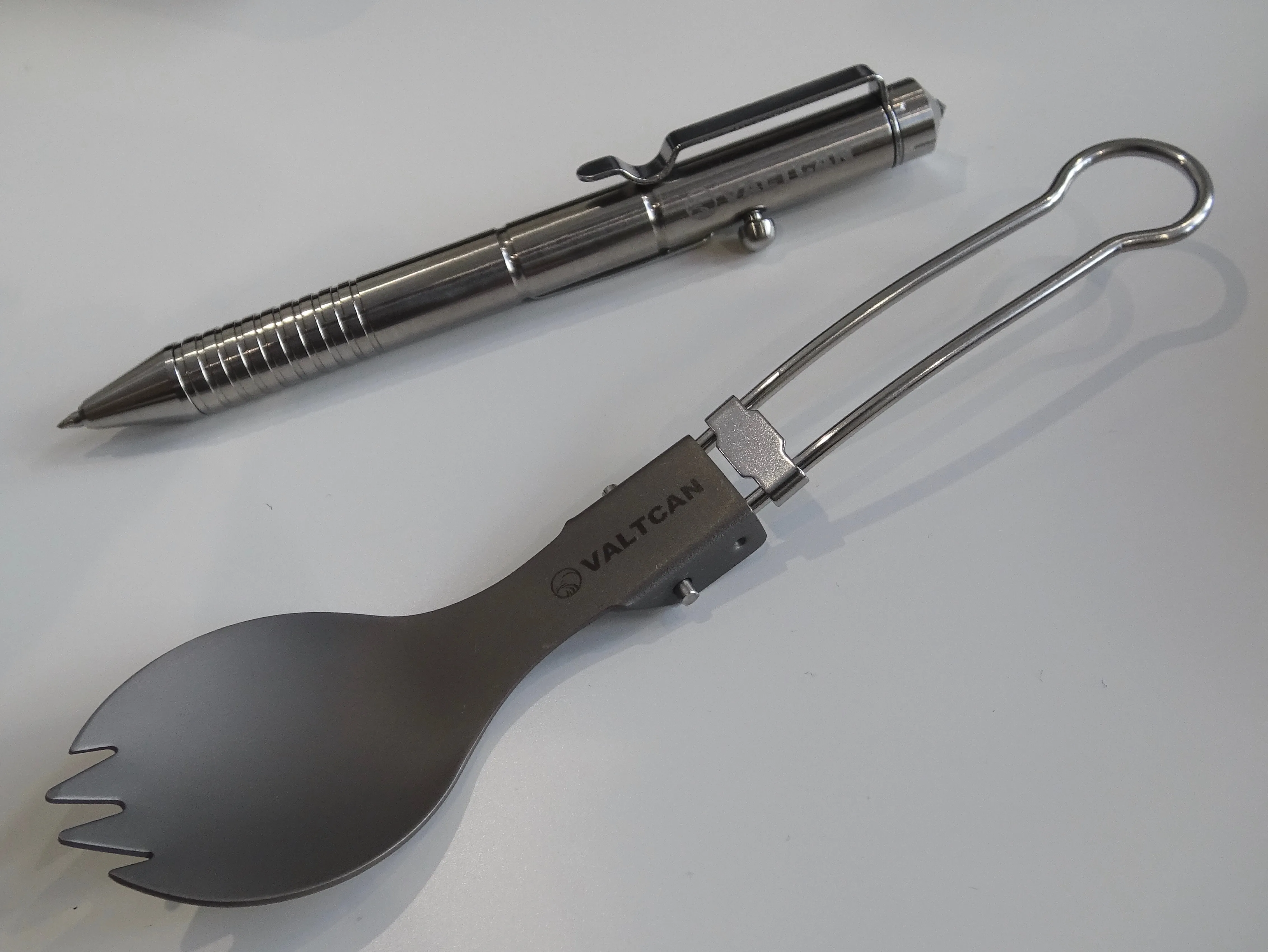 Valtcan Titanium Folding Spork Set with Carrying Bag 2 Pack 18.4g