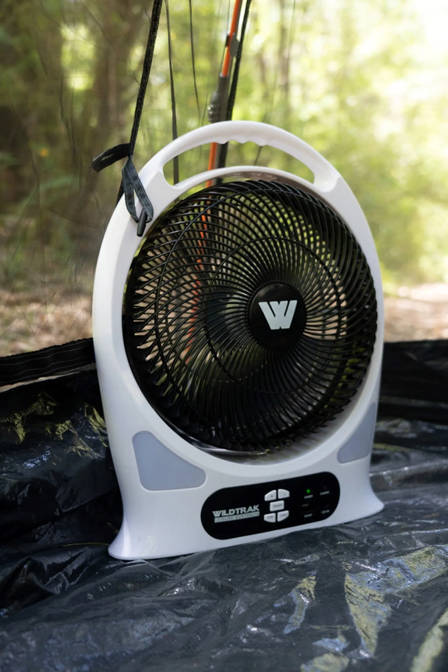 Wildtrak 30cm Fan Lithium Rechargeable Battery LED Light